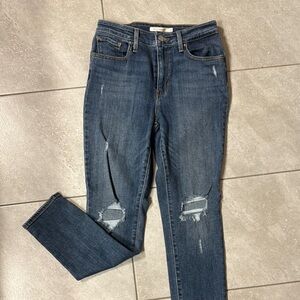 Levi’s 721 High Rise Skinny Women's Blue Distressed Jeans size 29